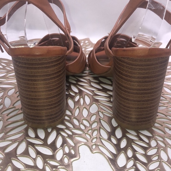 Bamboo Vegan Leather Weaved Vamp Chunky Heel Sandals Size 6.5 - Picture 7 of 10